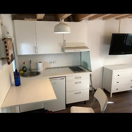바르셀로나 Mini Piso Con Escaleras 아파트 외부 사진